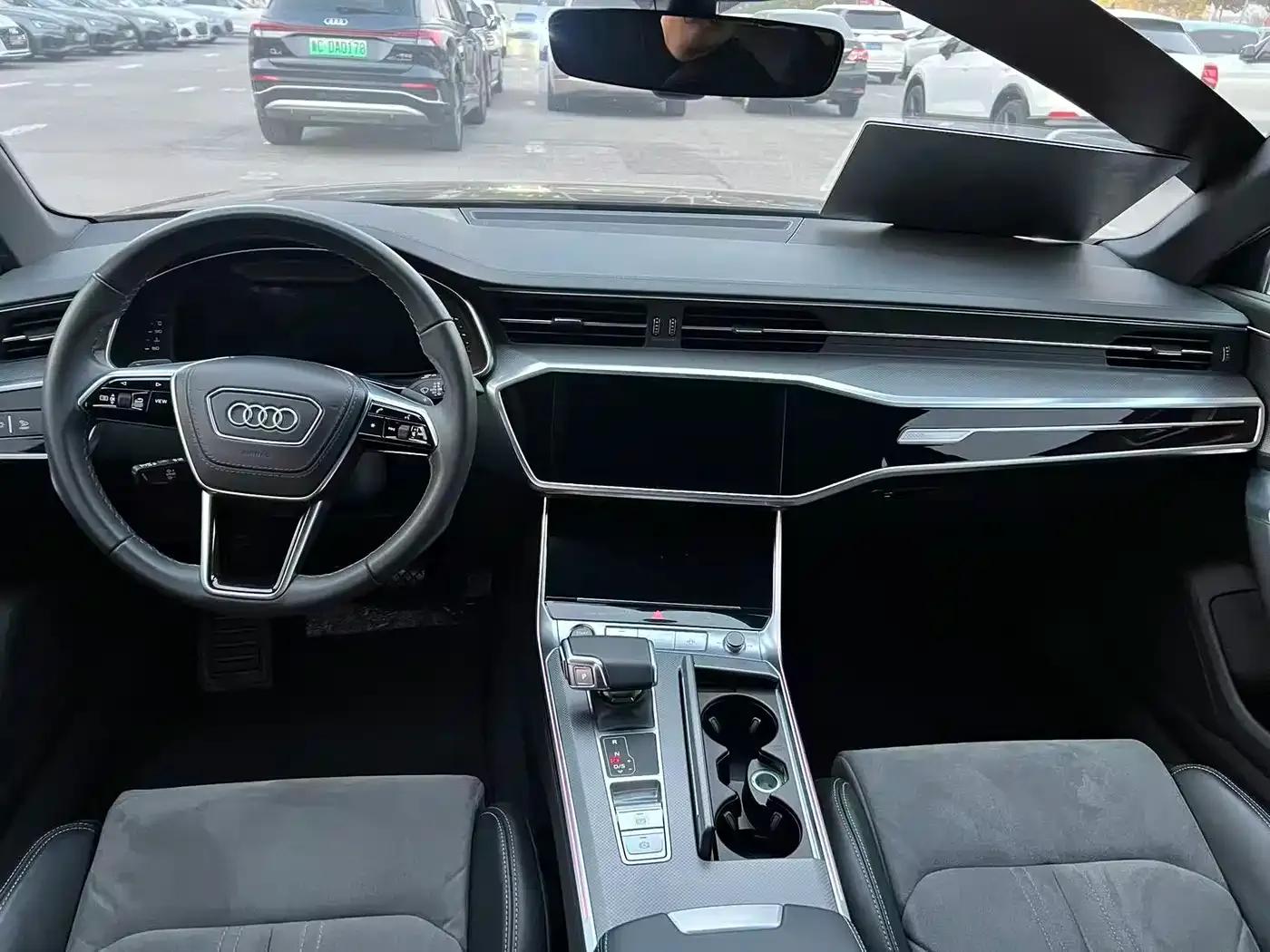 Audi A6L 2023 Facelift 45 TFSI Dynamic Edition — миниатюра 5