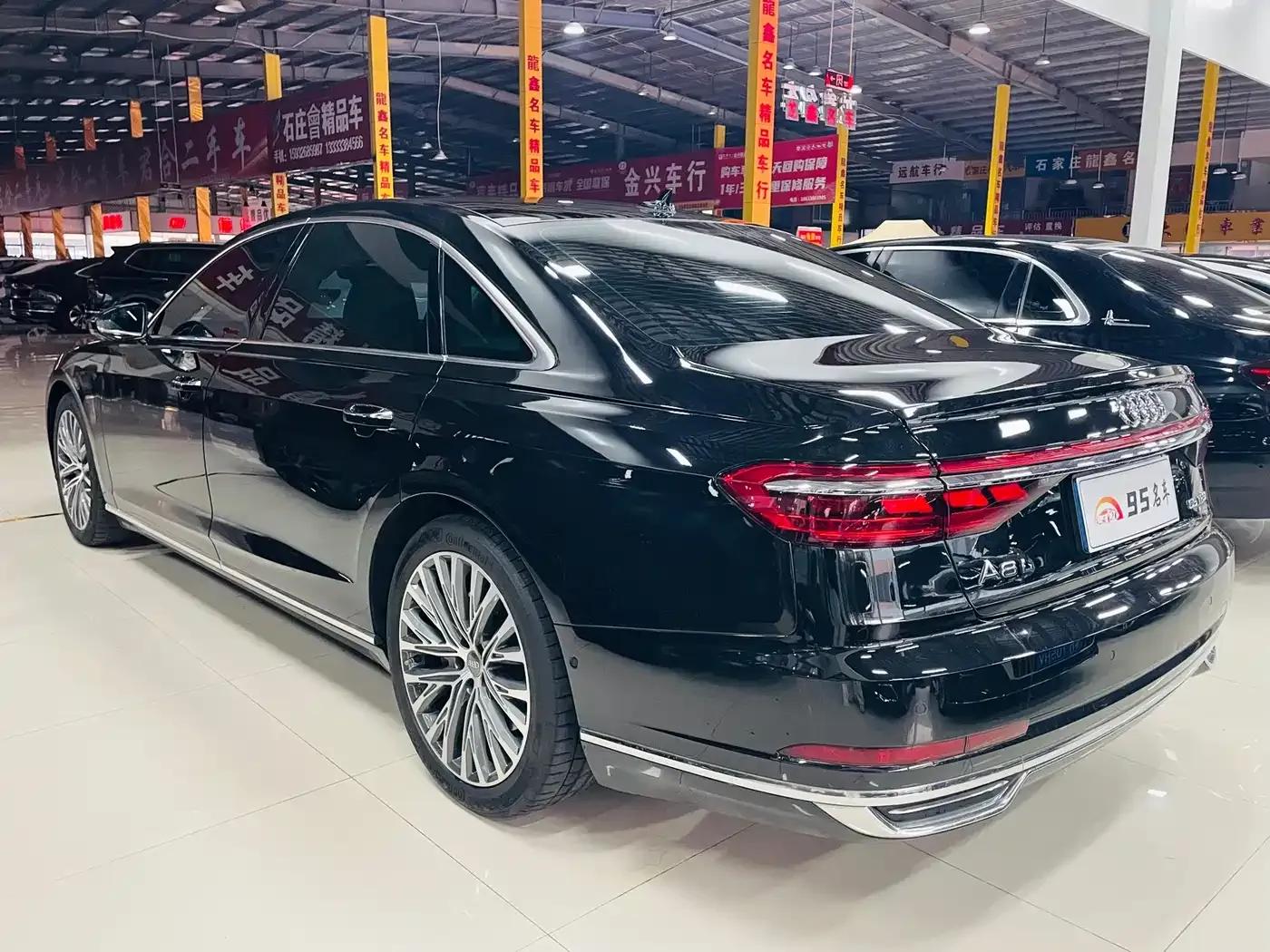 2021 Audi A8 A8L 55 TFSI quattro Luxury — миниатюра 6