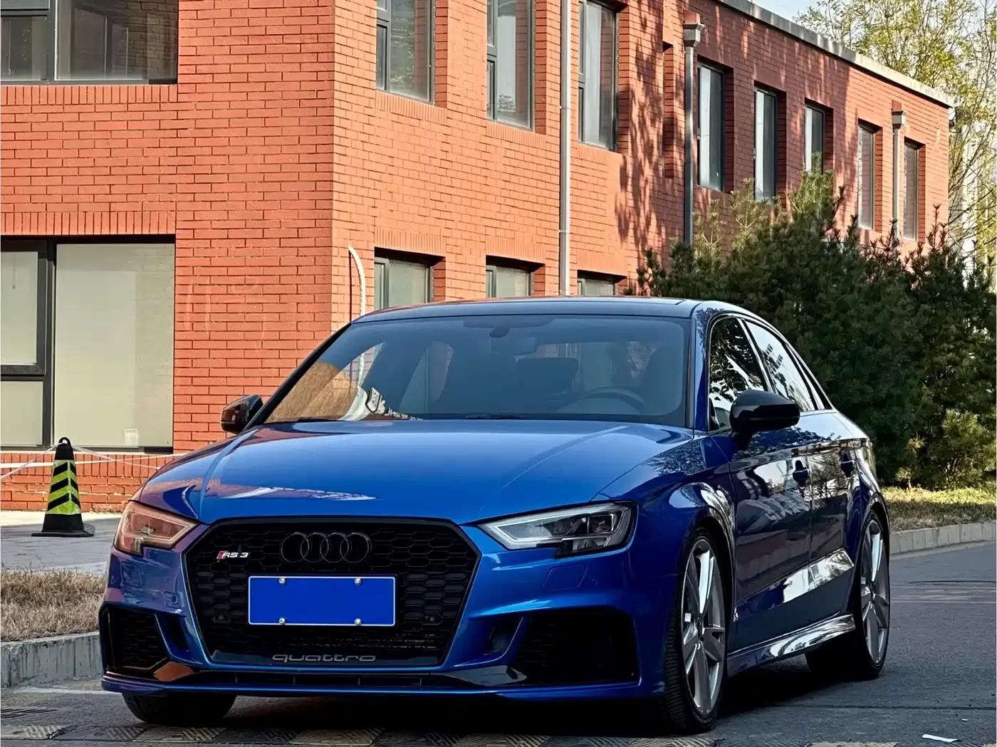 Audi RS 3 2017 RS 3 2.5T Limousine — миниатюра 1