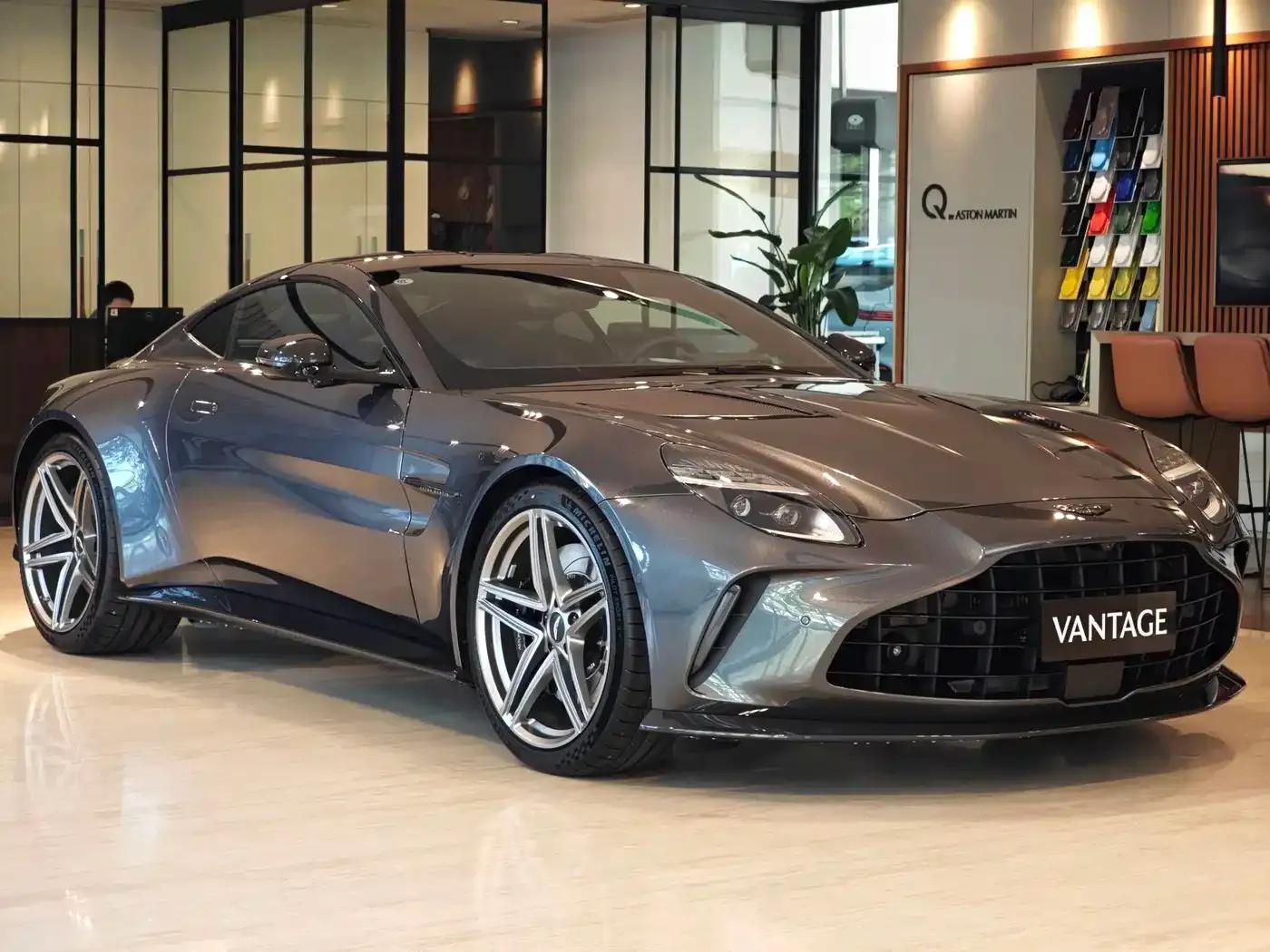 2024 V8 Vantage 4.0T V8 Coupe — миниатюра 3