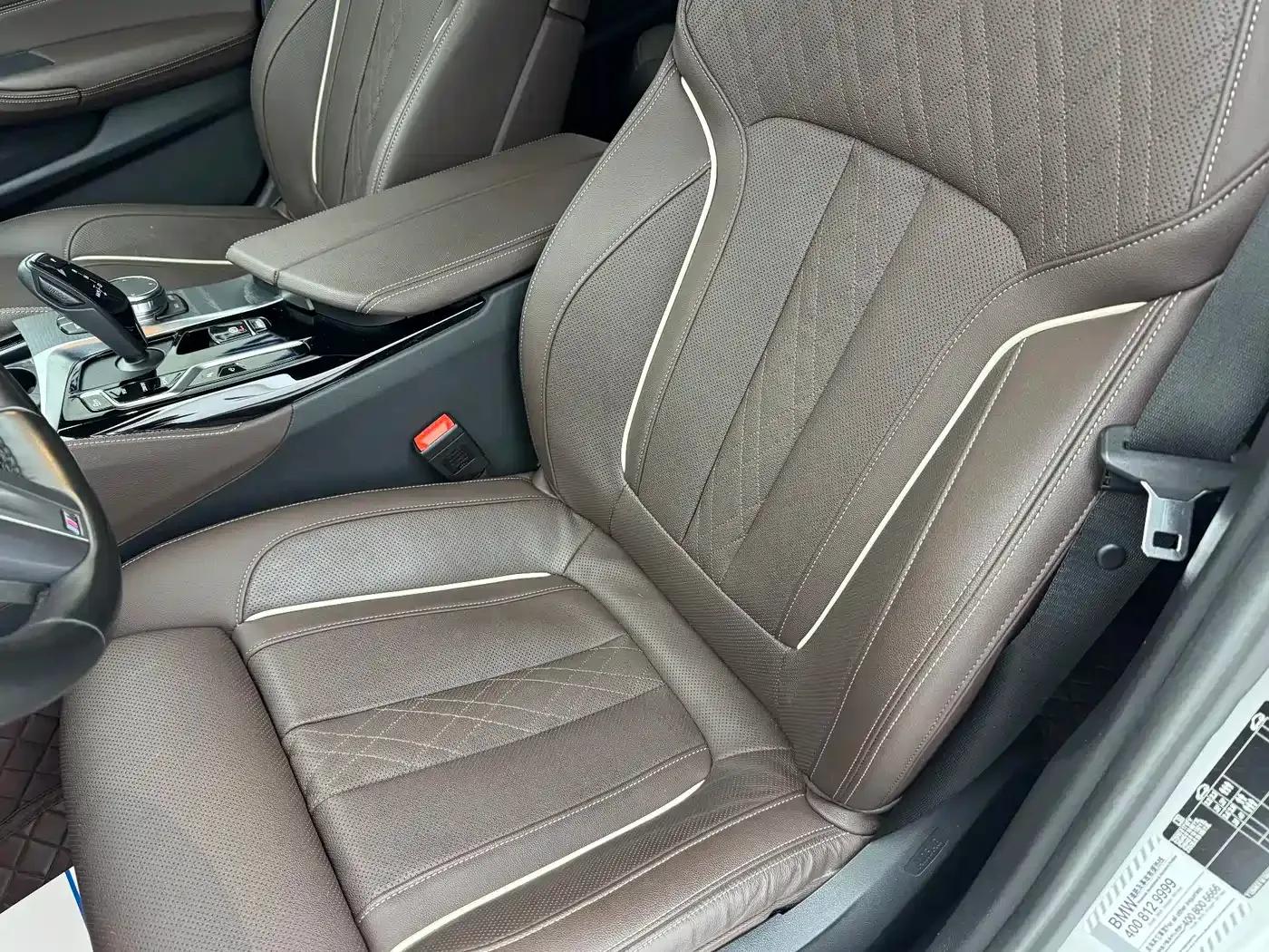 2023 BMW 5 Series 530Li Luxury M Sport Package — миниатюра 14