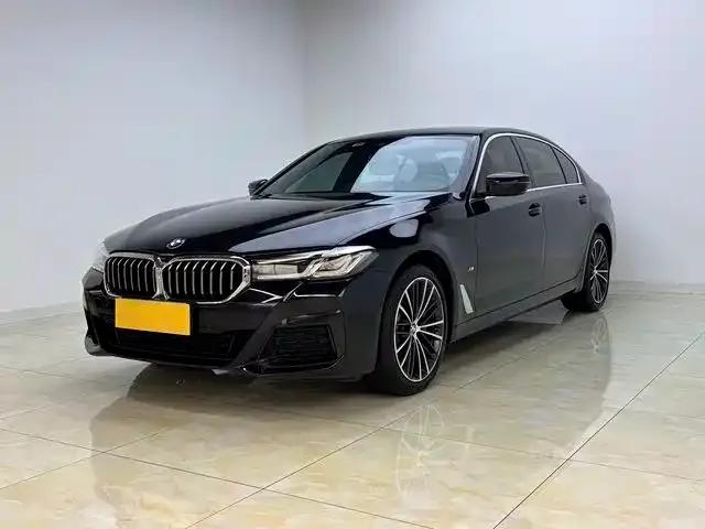 2021 BMW 5 Series 530Li Leading Edition M Sport Package — миниатюра 1