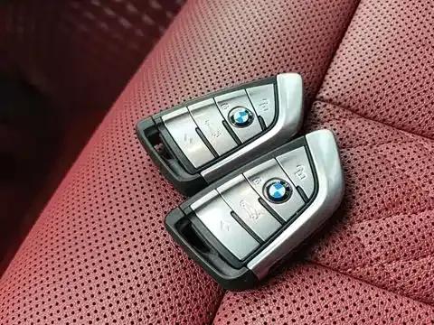2021 BMW 5 Series 530Li Leading Edition M Sport Package — миниатюра 12