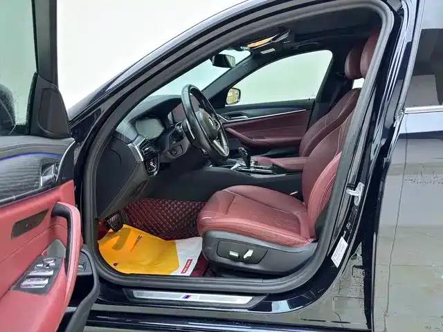 2021 BMW 5 Series 530Li Leading Edition M Sport Package — миниатюра 15