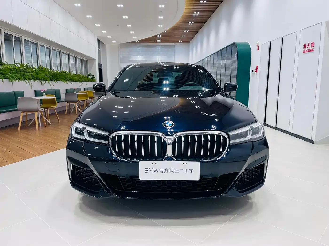 BMW 5 Series 2022 Facelift II 525Li M Sport Package — миниатюра 2