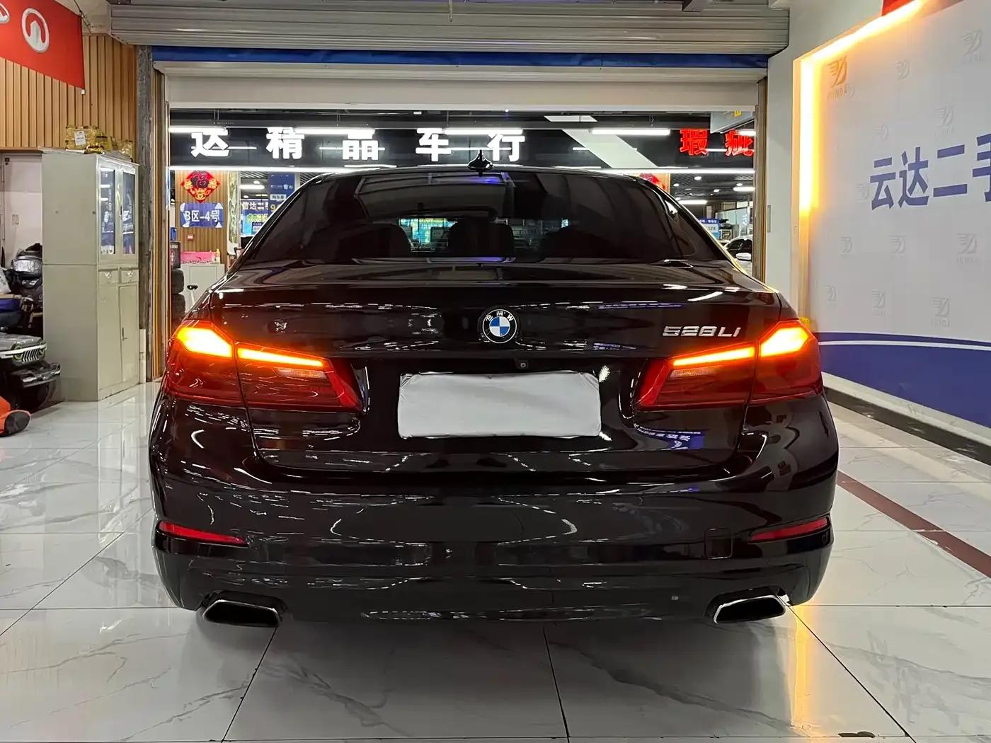 BMW 5 Series 2018 528Li Launch Special Edition — миниатюра 4