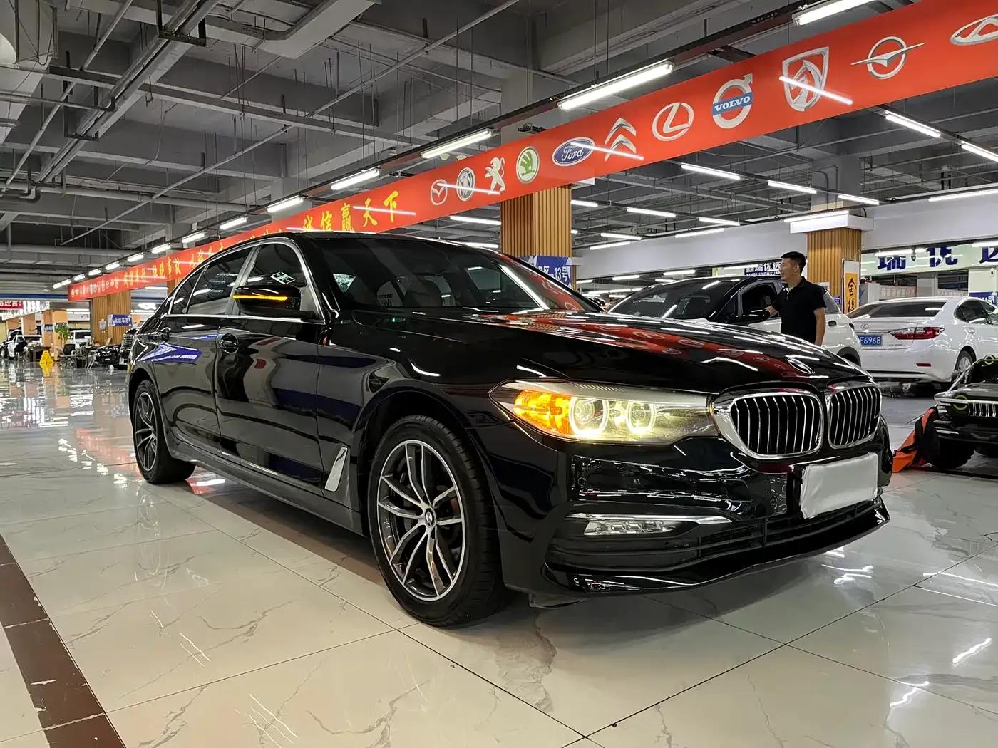 BMW 5 Series 2018 528Li Launch Special Edition — миниатюра 6