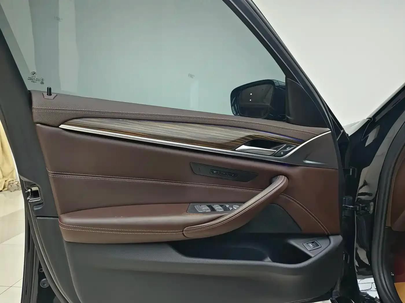 BMW 5 Series 2020 530Li Leading Luxury Package — миниатюра 4