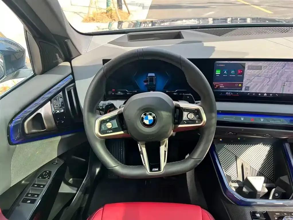 BMW X3 2025 xDrive30L Luxury M Sport Package — миниатюра 12