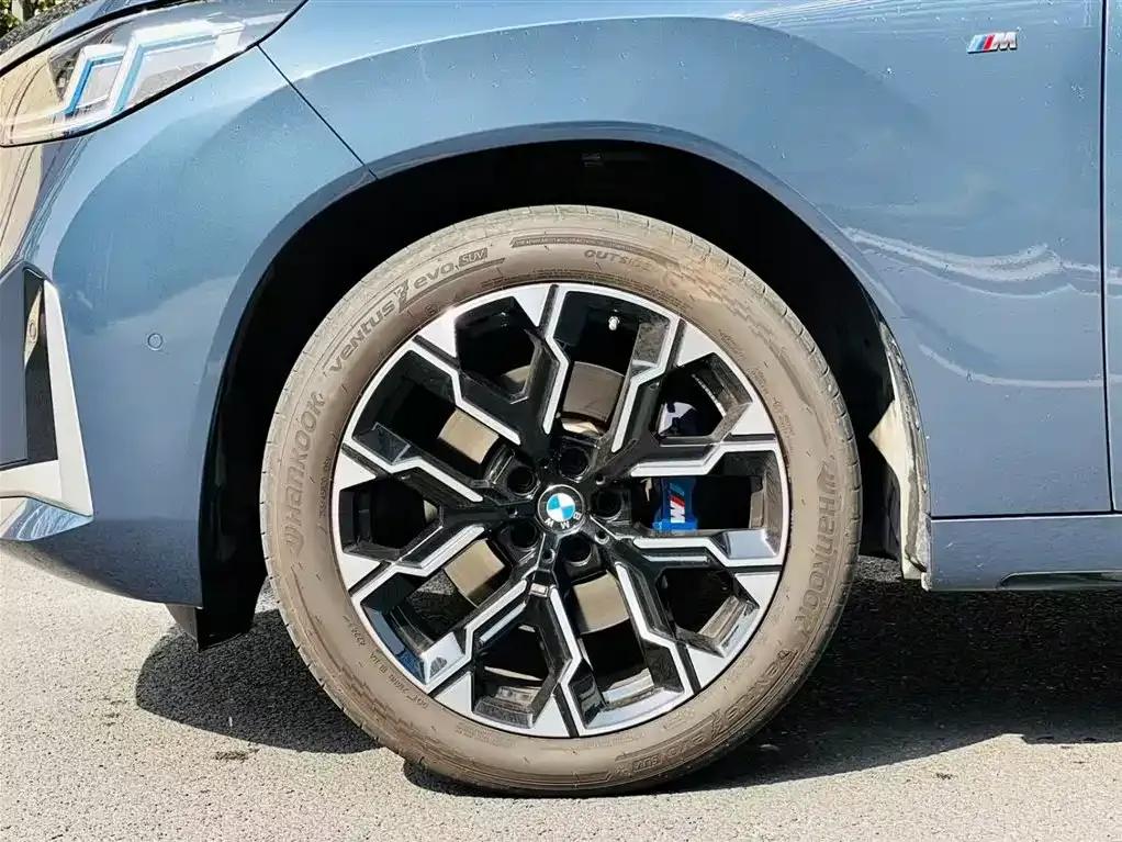 BMW X3 2025 xDrive30L Luxury M Sport Package — миниатюра 7