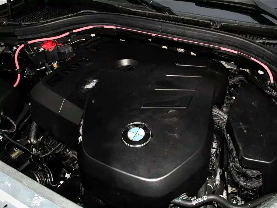 BMW X3 2025 xDrive30L Luxury M Sport Shadow Edition — миниатюра 13