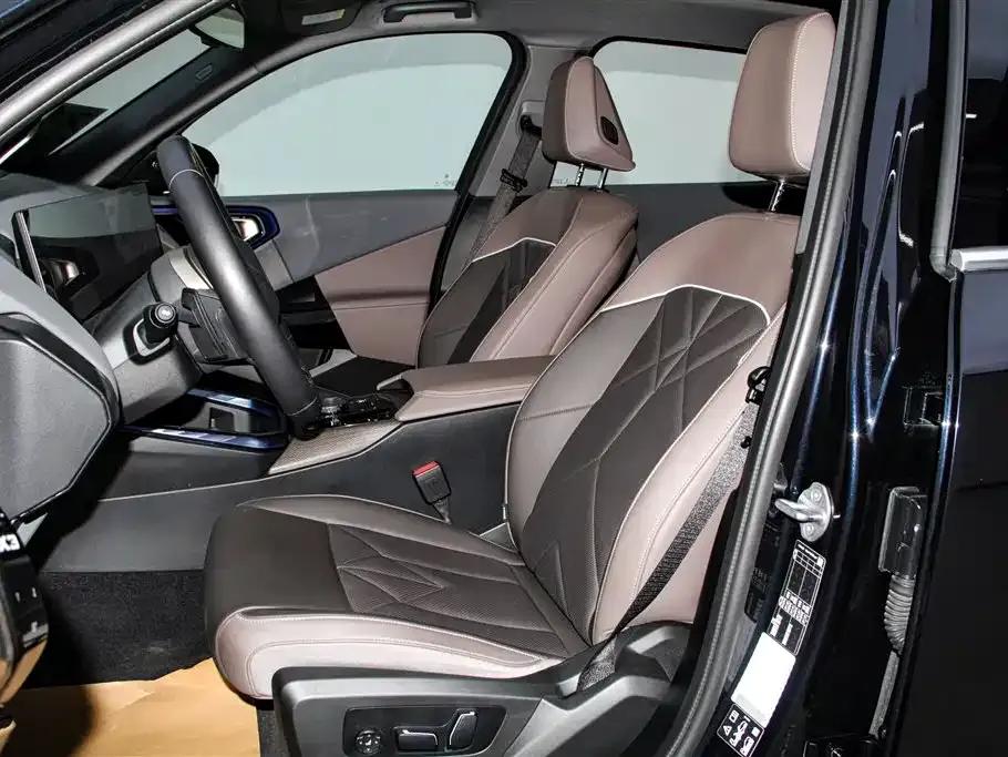 BMW X3 2025 xDrive30L Luxury M Sport Shadow Edition — миниатюра 25