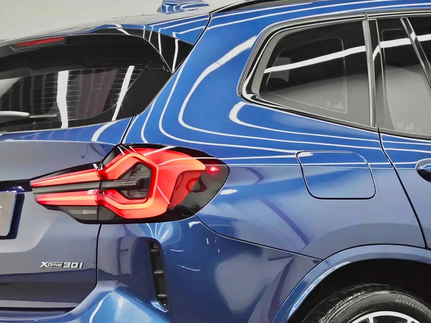 BMW X3 2022 xDrive30i Leading Edition M Sport Package — миниатюра 11