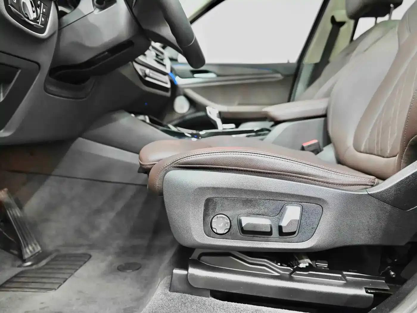 BMW X3 2022 xDrive30i Leading Edition M Sport Package — миниатюра 30