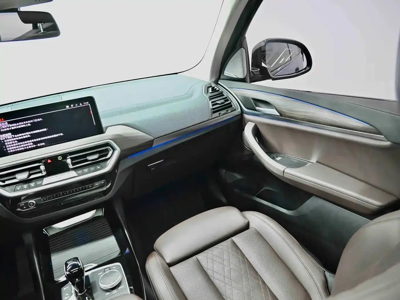 BMW X3 2022 xDrive30i Leading Edition M Sport Package — миниатюра 34