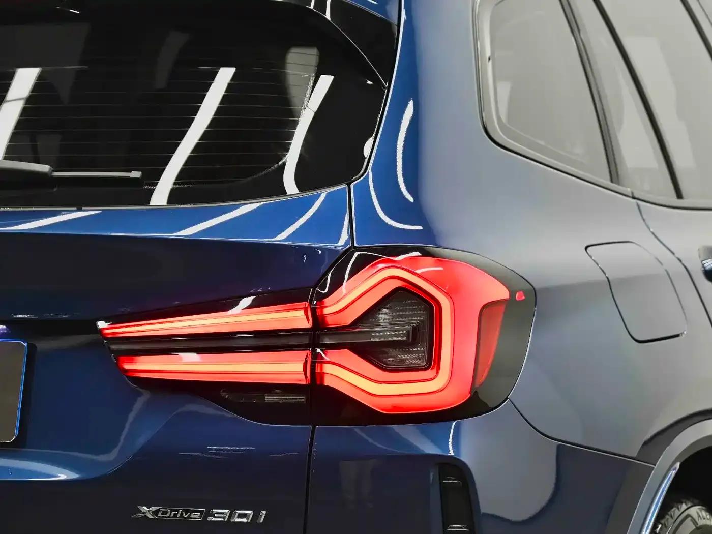 BMW X3 2022 xDrive30i Leading Edition M Sport Package — миниатюра 5