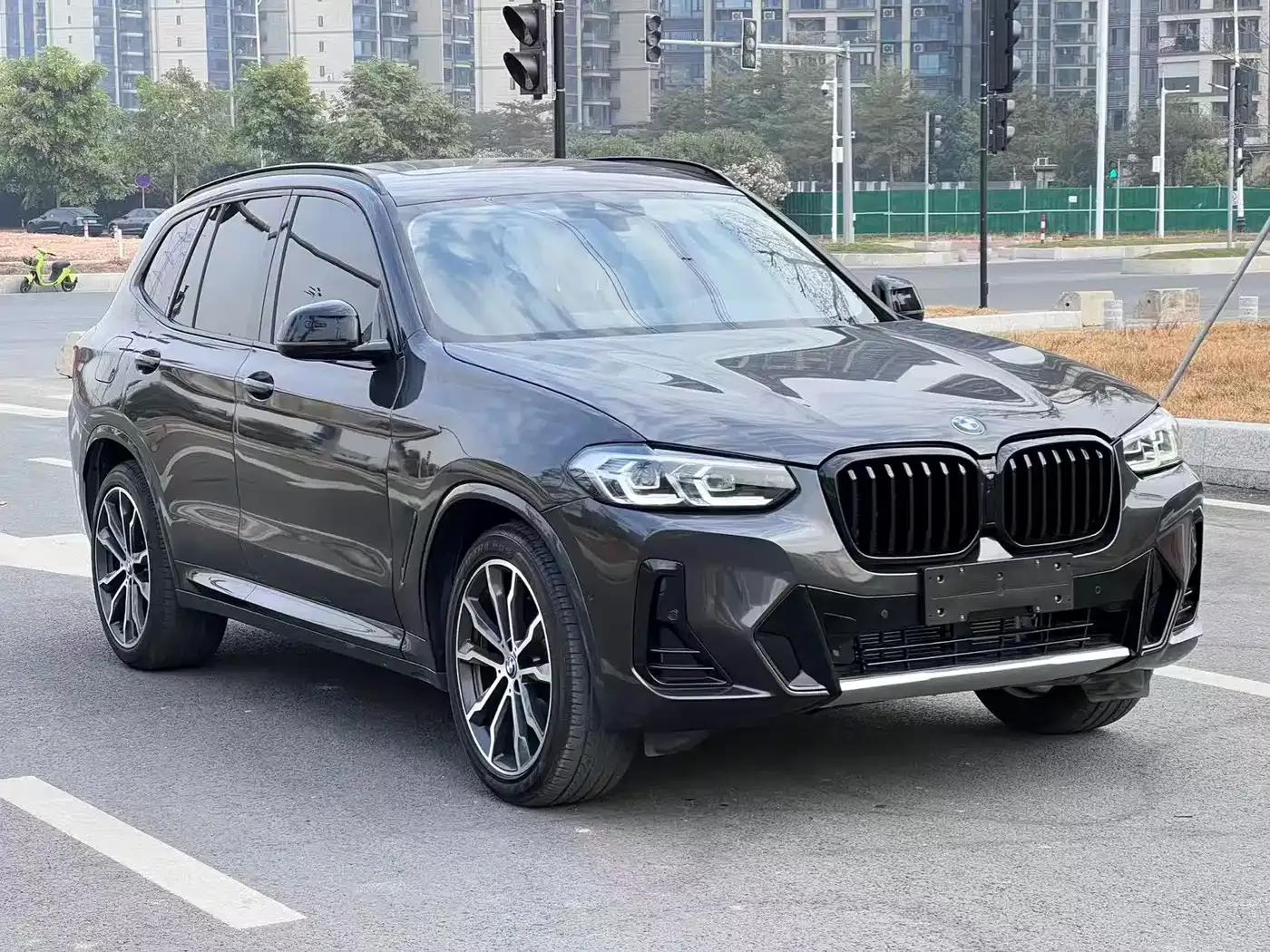 BMW X3 2022 xDrive30i Leading Edition M Sport Package — миниатюра 3