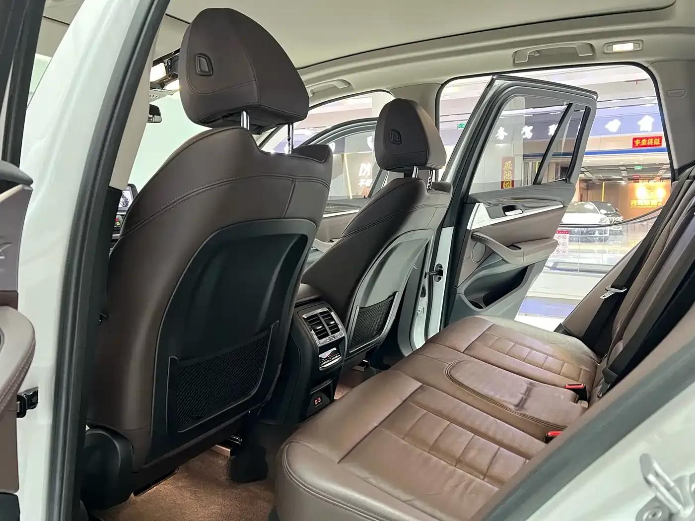 BMW X3 2021 Facelift xDrive30i Leading M Sport Package — миниатюра 5