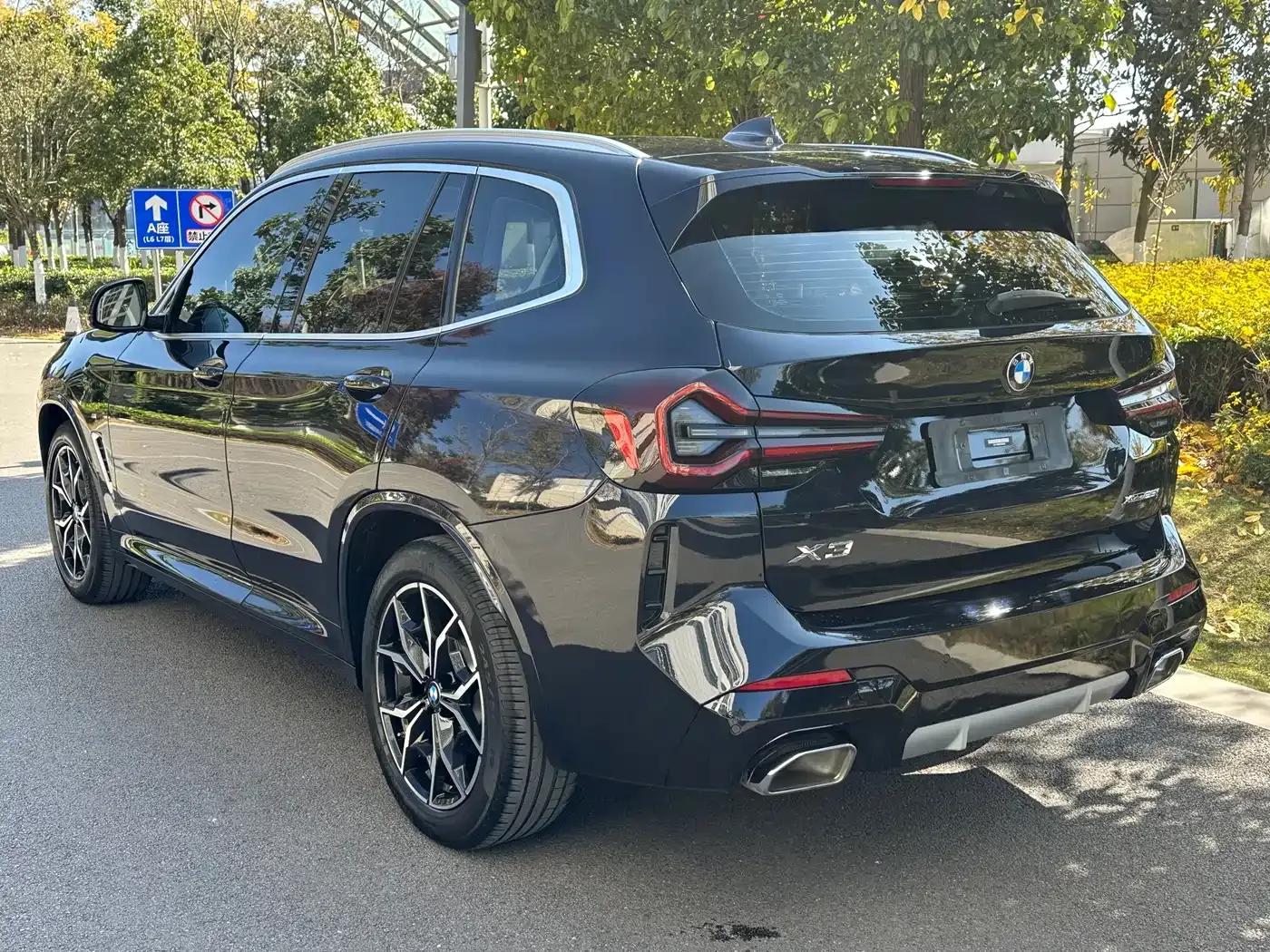 2022 BMW X3 xDrive25i M Sport Package — миниатюра 4