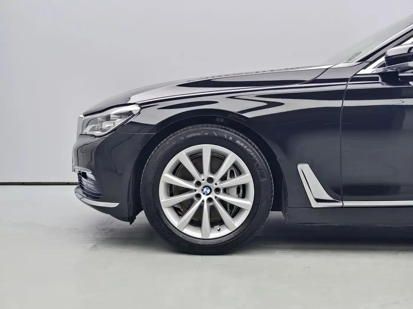 2016 BMW 7 Series 740Li Leading Edition — миниатюра 7