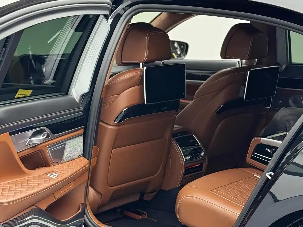 2019 BMW 7 Series 750Li xDrive V8 Luxury Package — миниатюра 10