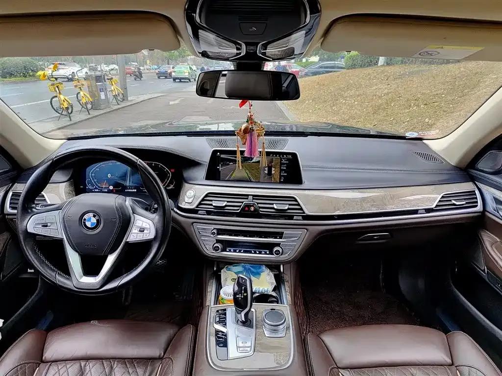 2019 BMW 7 Series 740Li Leading Luxury Package — миниатюра 10