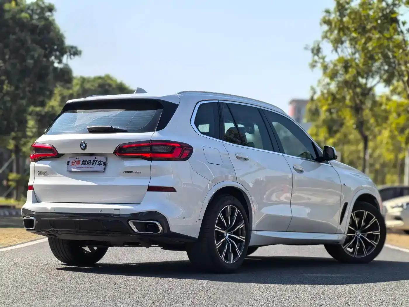 2019 BMW X5 xDrive40i M Sport Package (Imported) — миниатюра 3