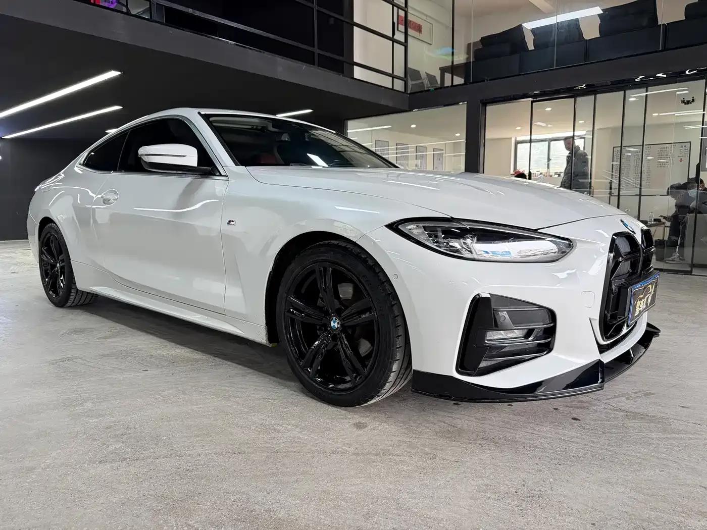 2022 BMW 4 Series 425i M Sport Package — миниатюра 3