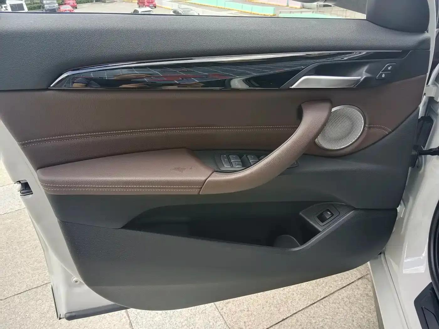 2021 BMW X2 xDrive25i M Sport Package — миниатюра 14