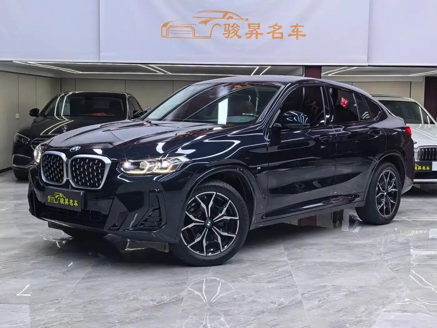 2022 BMW X4 xDrive 25i M Sport Package — миниатюра 1