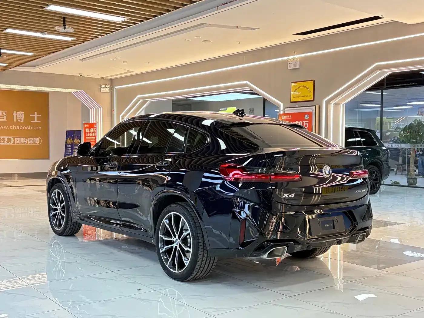 2022 BMW X4 xDrive 30i M Sport Package — миниатюра 3