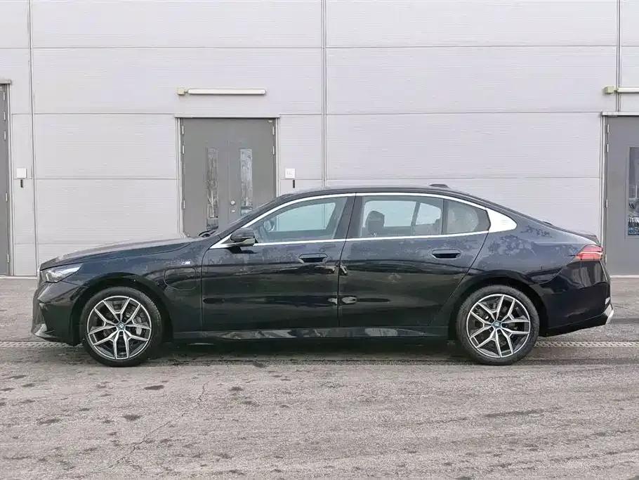 BMW i5 2024 eDrive 35L M Sport Package — миниатюра 2