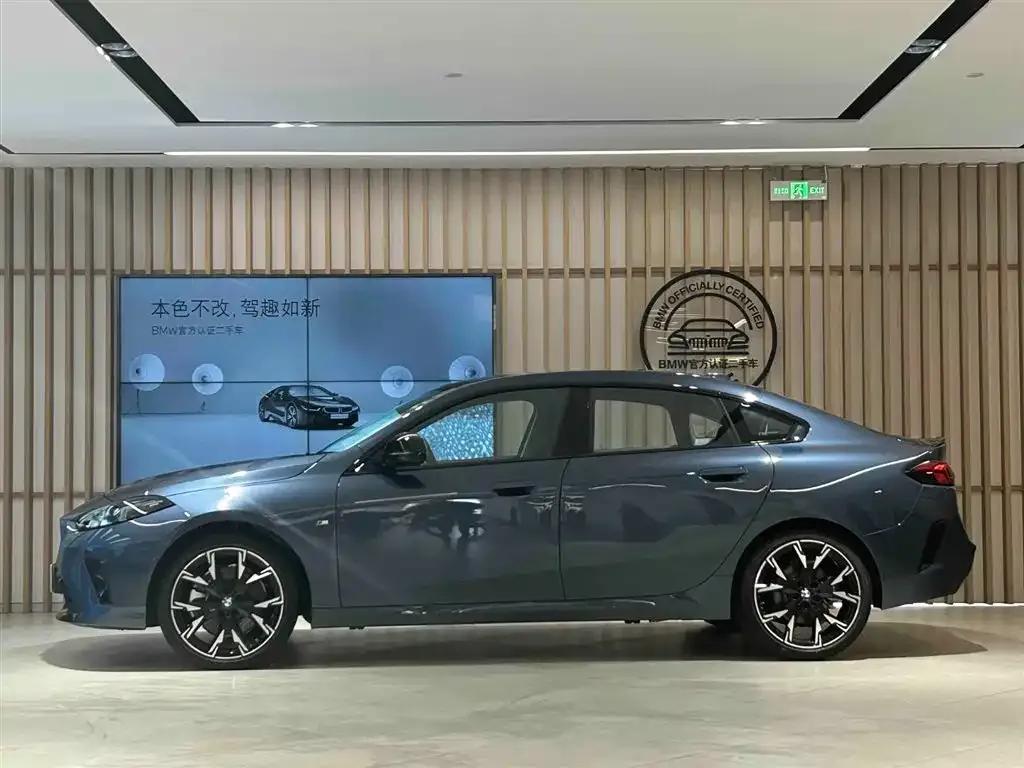 2025 BMW 2 Series 225L M Sport Shadow Edition — миниатюра 2