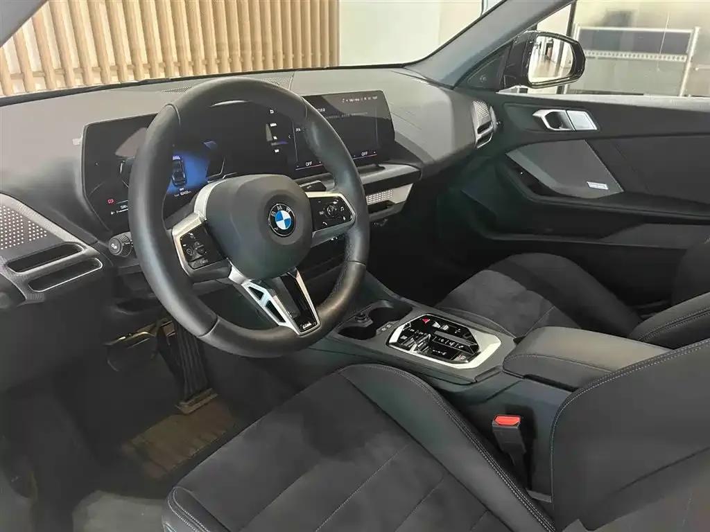2025 BMW 2 Series 225L M Sport Shadow Edition — миниатюра 13