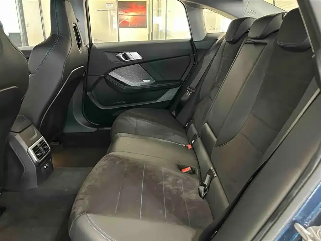 2025 BMW 2 Series 225L M Sport Shadow Edition — миниатюра 17