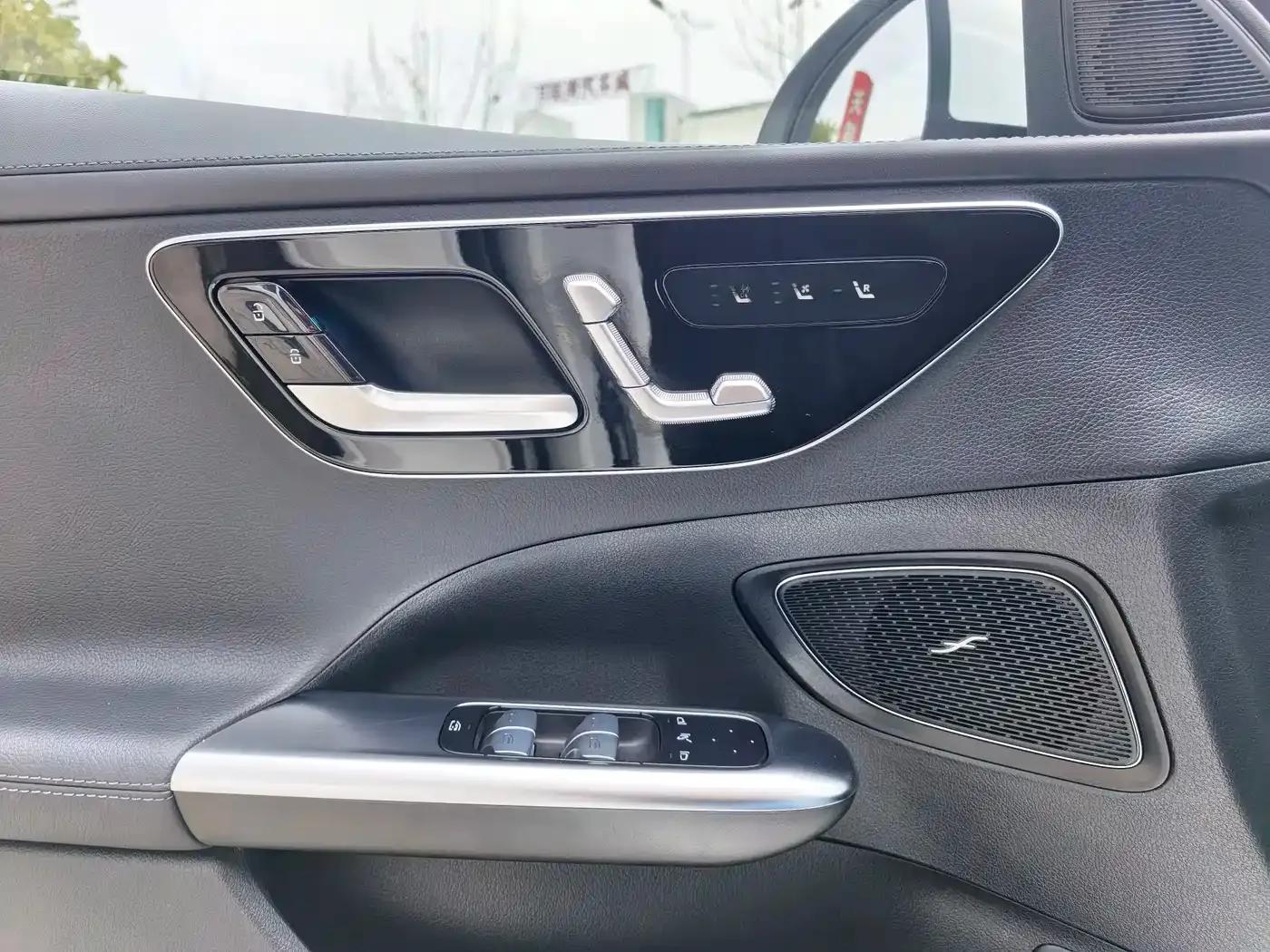 2024 Mercedes-Benz C-Class C 200 L Sport Edition — миниатюра 13