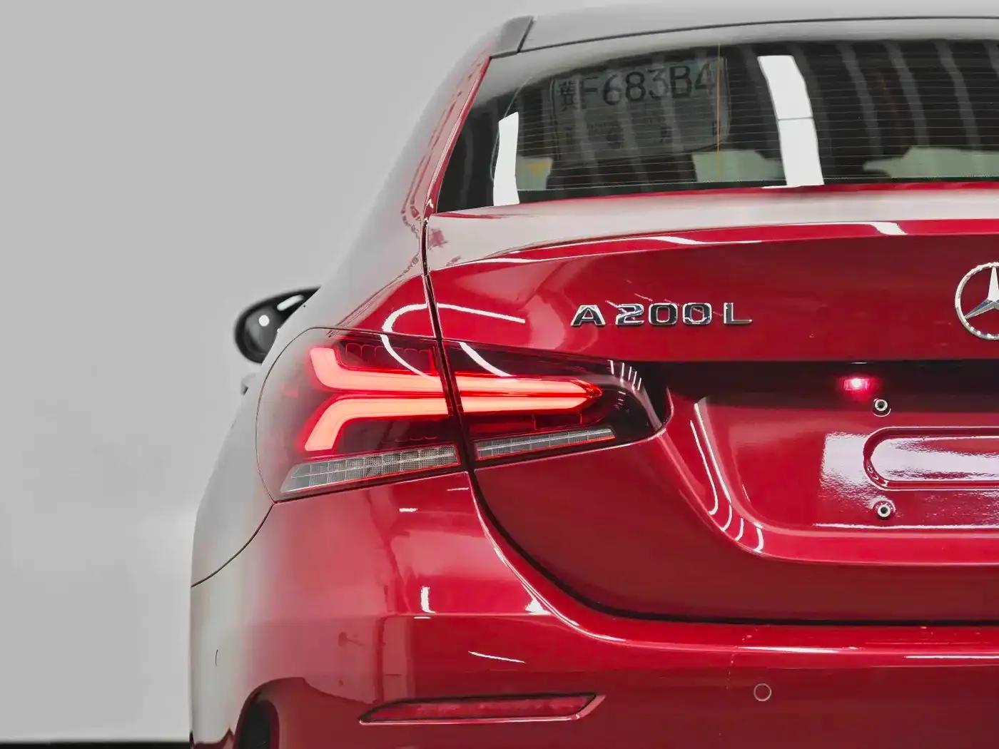 Mercedes-Benz A-Class 2022 A 200 L Sport Sedan Fashion Edition — миниатюра 14