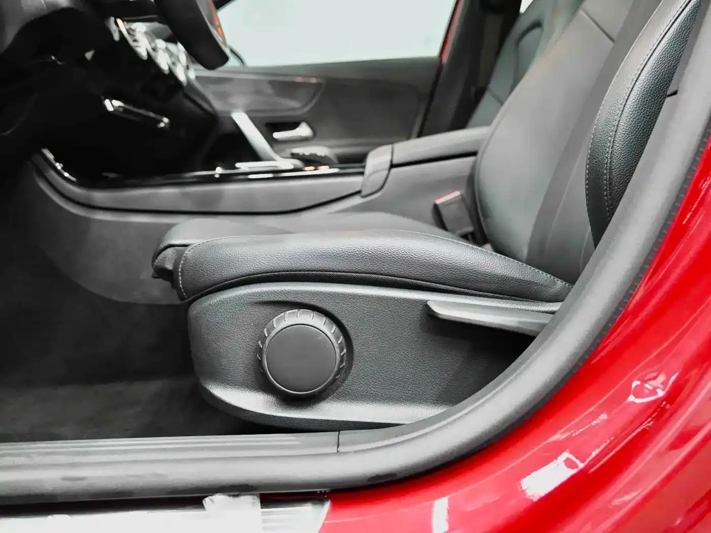 Mercedes-Benz A-Class 2022 A 200 L Sport Sedan Fashion Edition — миниатюра 20