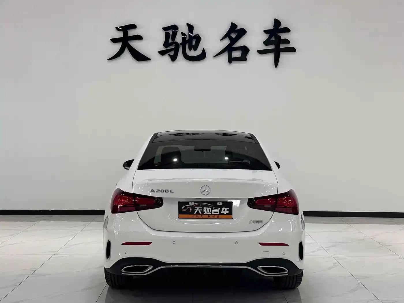 2023 Mercedes-Benz A-Class A 200 L Fashion Edition — миниатюра 3