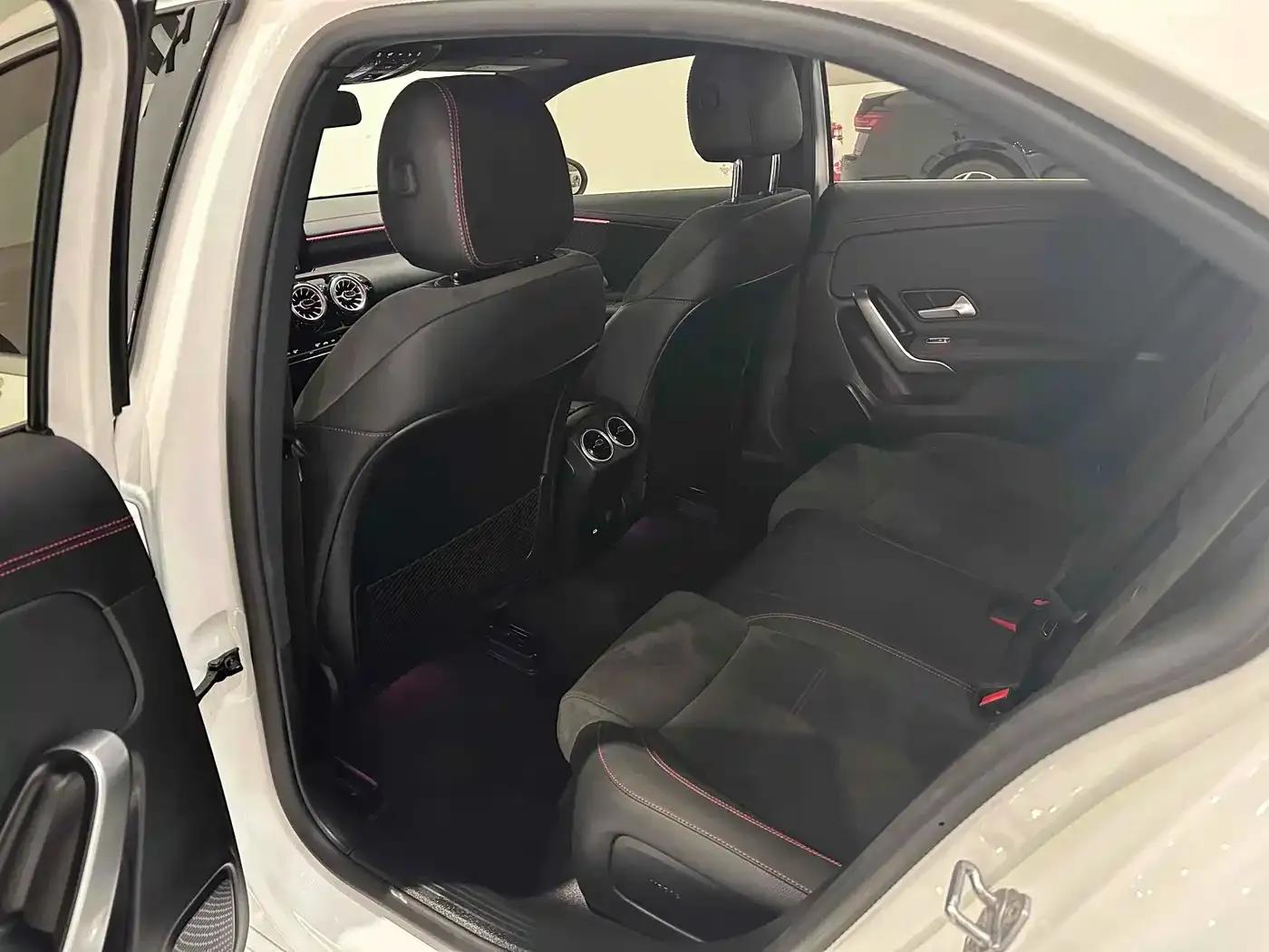 2023 Mercedes-Benz A-Class A 200 L Fashion Edition — миниатюра 6