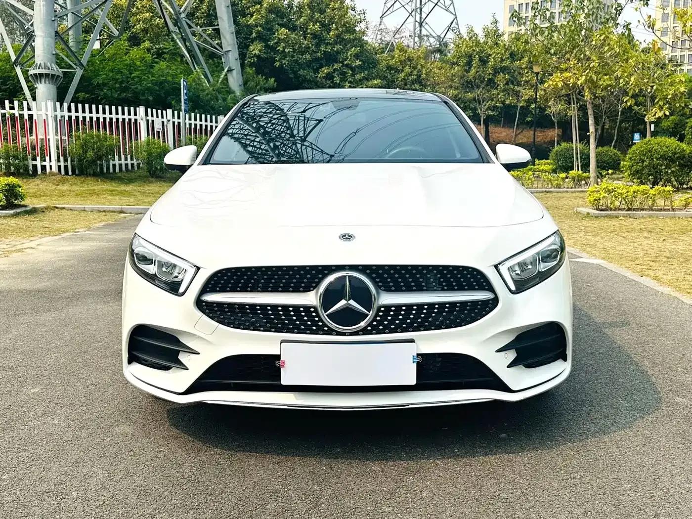 Mercedes-Benz A-Class 2021 A 200 L Sport Sedan Fashion Edition — миниатюра 2
