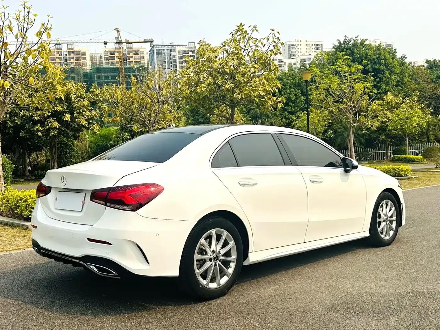 Mercedes-Benz A-Class 2021 A 200 L Sport Sedan Fashion Edition — миниатюра 6