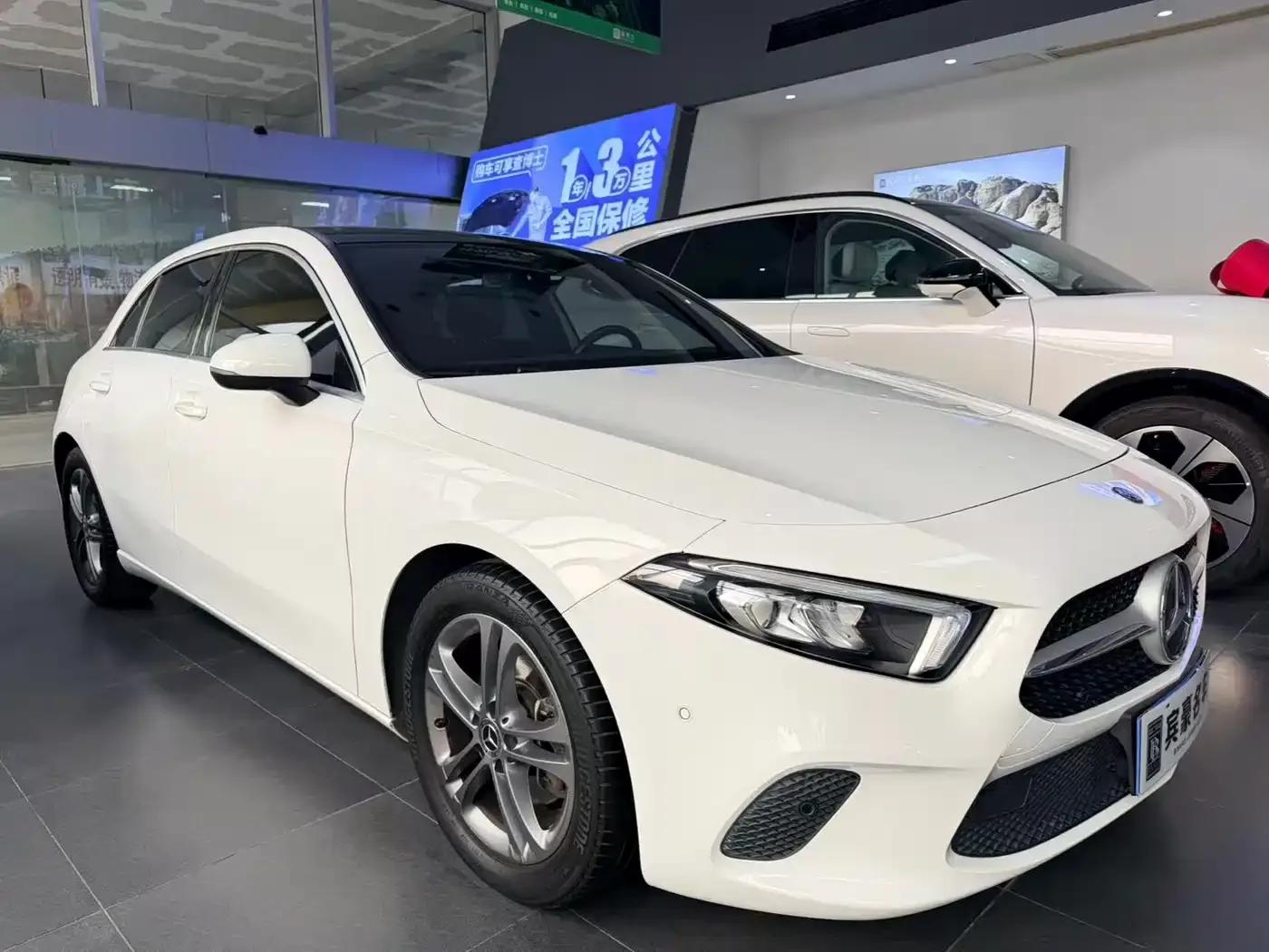 2019 Mercedes-Benz A-Class Imported Model A 200 Dynamic — миниатюра 1