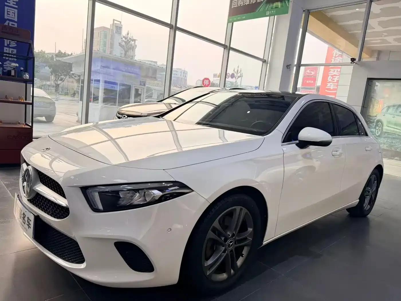 2019 Mercedes-Benz A-Class Imported Model A 200 Dynamic — миниатюра 3