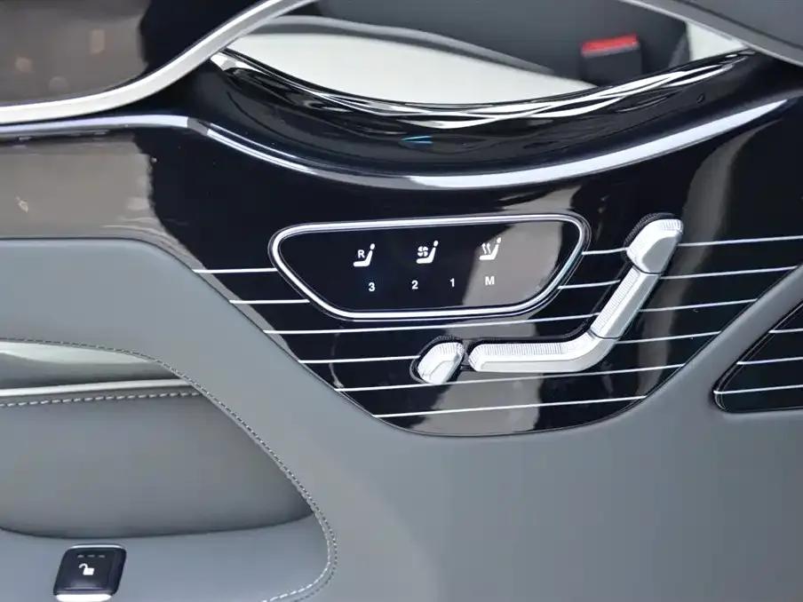 2023 Nissan Vito 2.0T Business Edition 7-seater — миниатюра 11