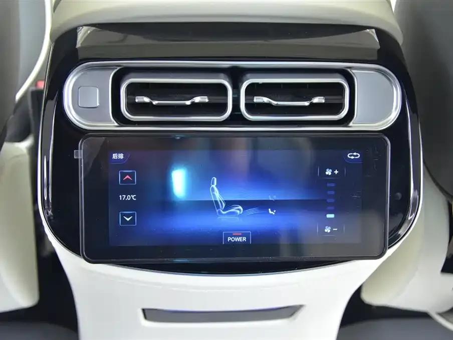 2023 Nissan Vito 2.0T Business Edition 7-seater — миниатюра 12
