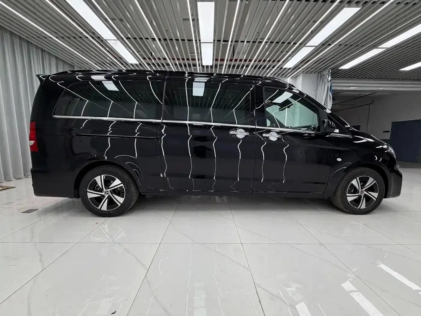 2024 Nissan Vito 2.0T Business Edition 7-seater — миниатюра 3