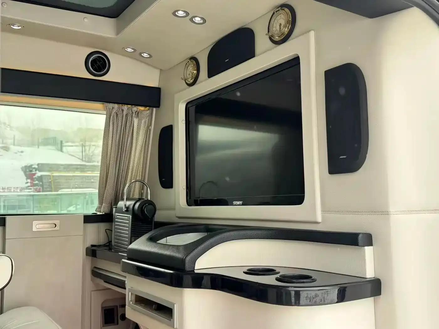2011 Nissan Vito 2.5L Business Edition — миниатюра 16