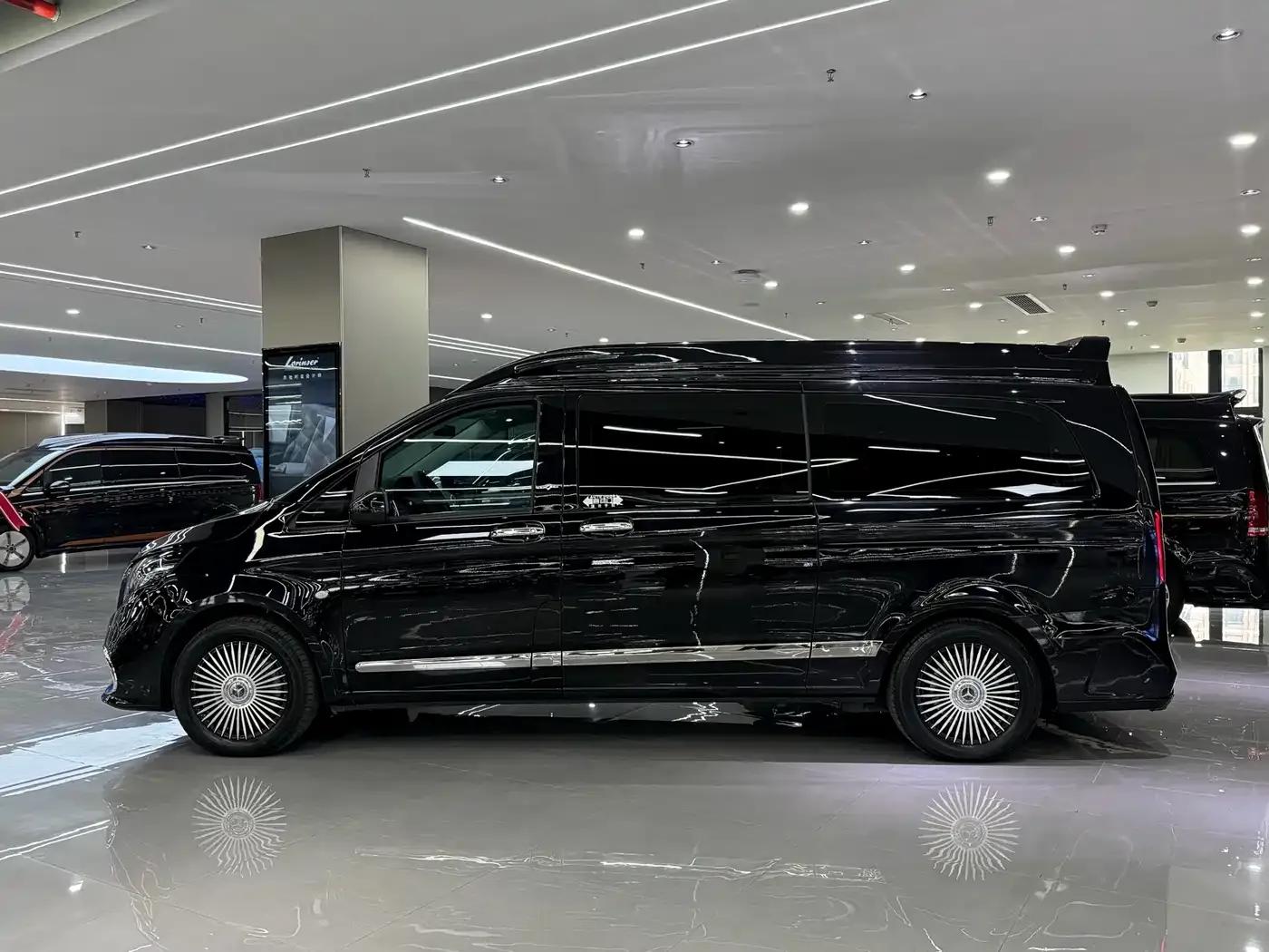 2023 Nissan Vito 2.0T Business Edition 7-seater — миниатюра 3