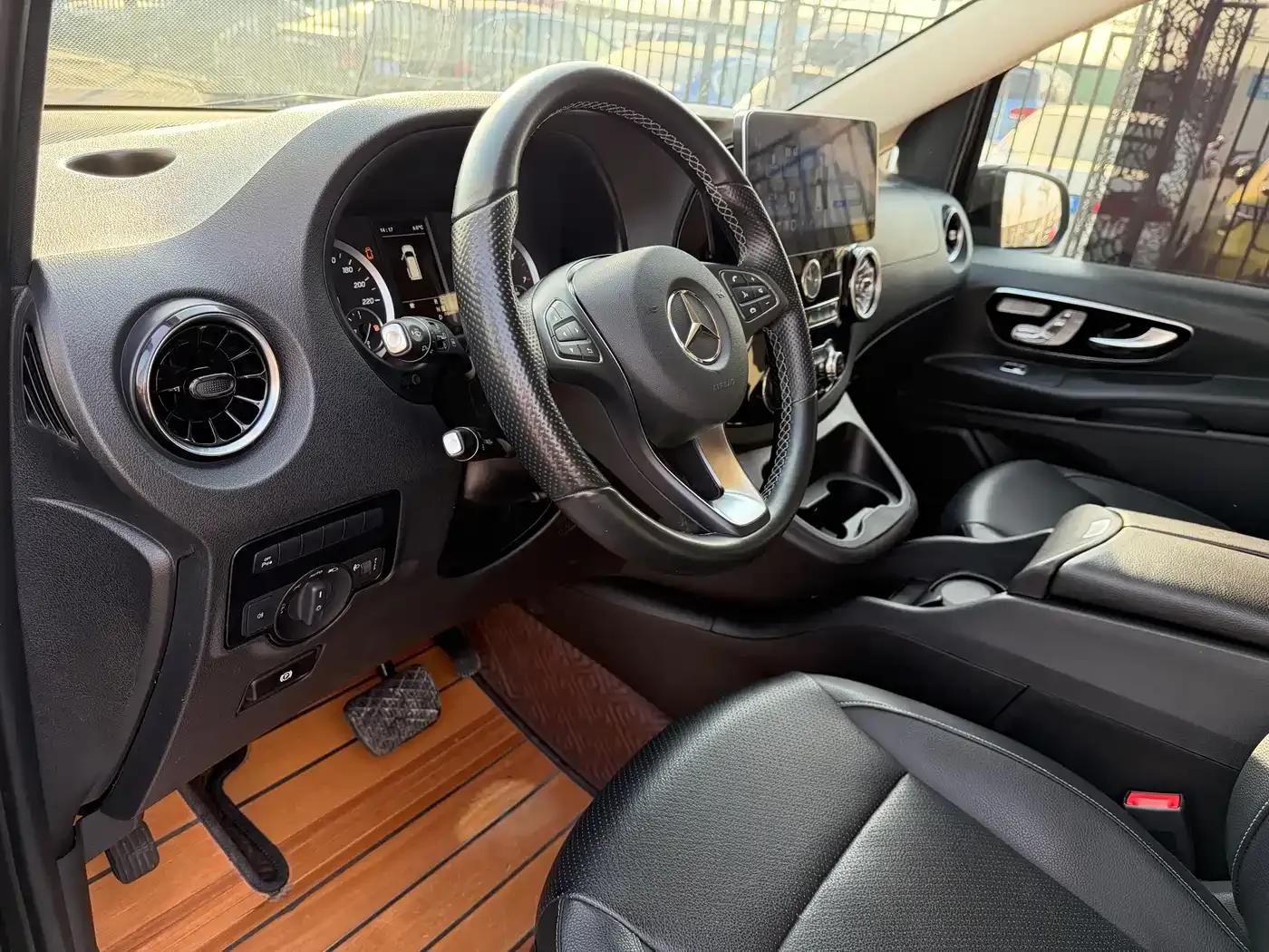 2023 Nissan Vito 2.0T Business Edition 7-seater — миниатюра 13